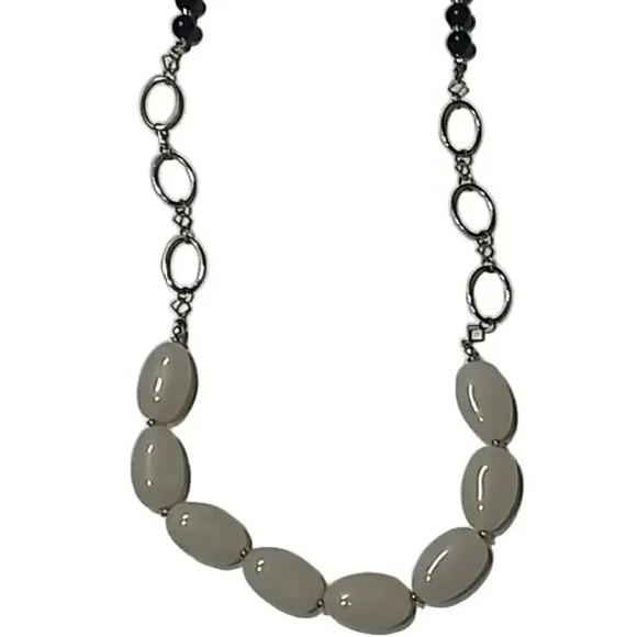 The Limited Beaded y2k Long Necklace - Picture 2 of 3